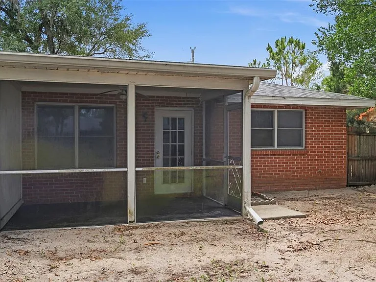 8124 Omaha Cir — Photo 38