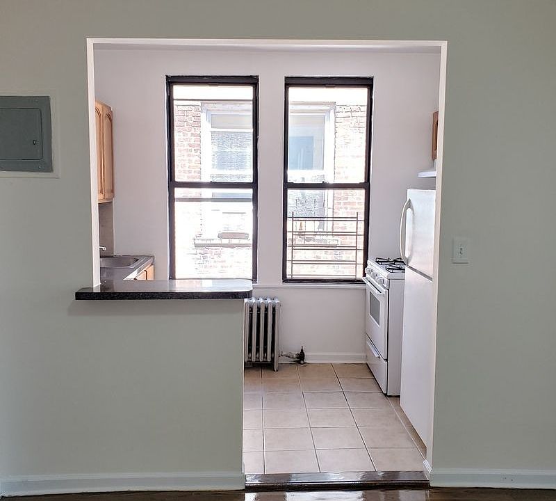 1st image of 3424 44th St APT 3F