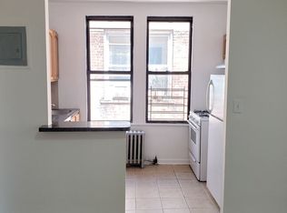 3424 44th St APT 3F, Long Island City, NY 11101