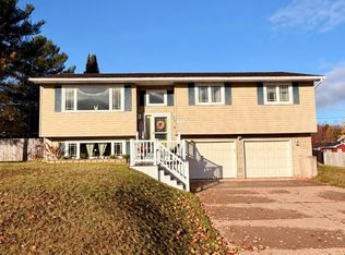 215 N Marigold St, Ishpeming, MI 49849