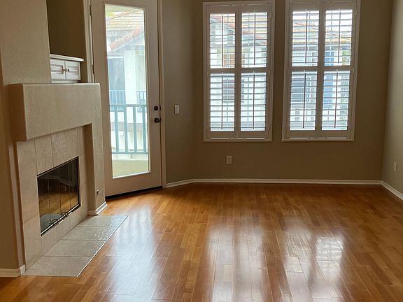 5th image of 422 Bay Berry Pl