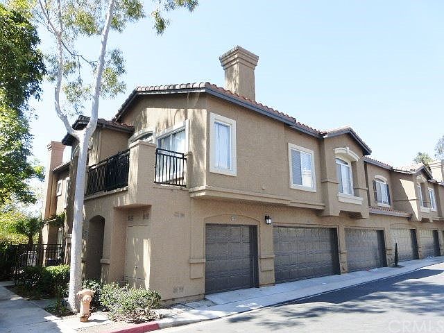 1st image of 24 Veneto Ln