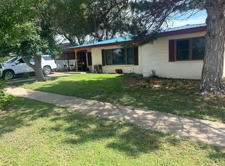 805 W Main St, Texhoma, OK 73949