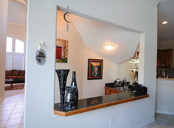 5th image of 7713 Saragosa Creek Dr