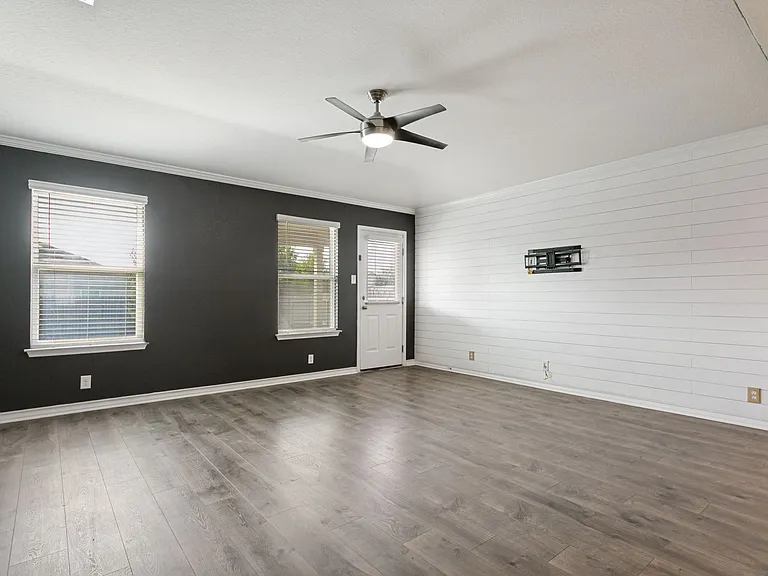 9908 Bratten Rise — Photo 6