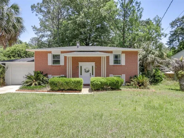 2307 Spoonwood Dr, Tallahassee, FL 32303