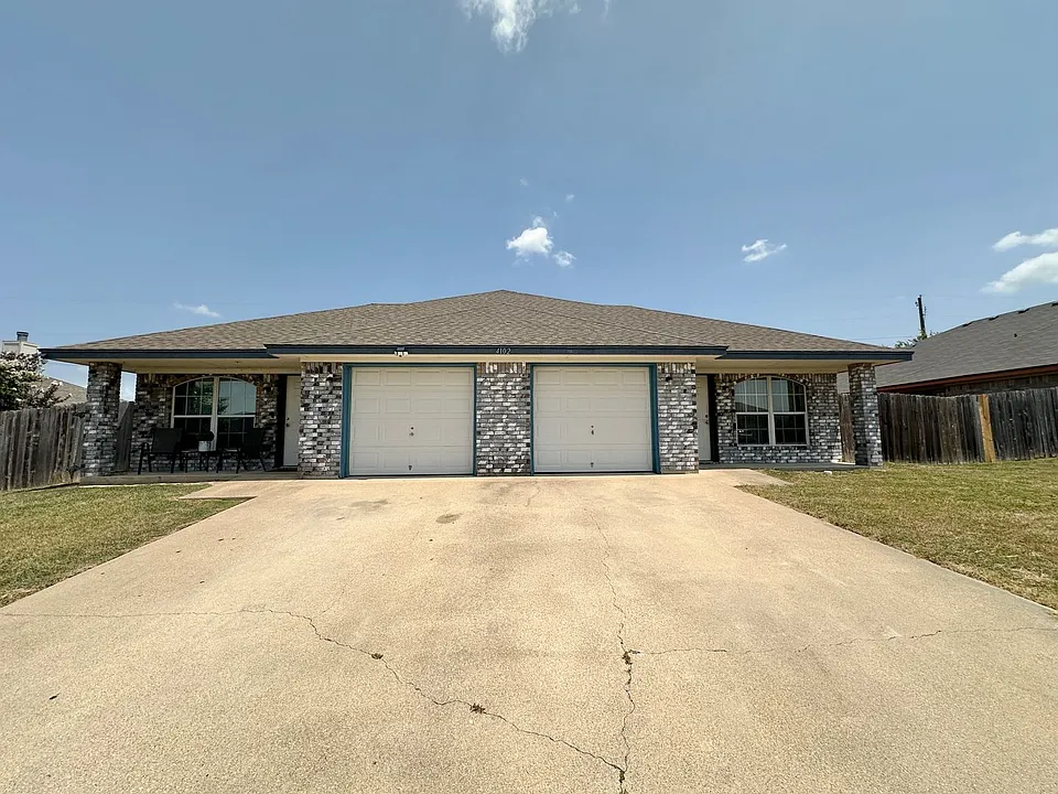4102 Alan Kent Dr