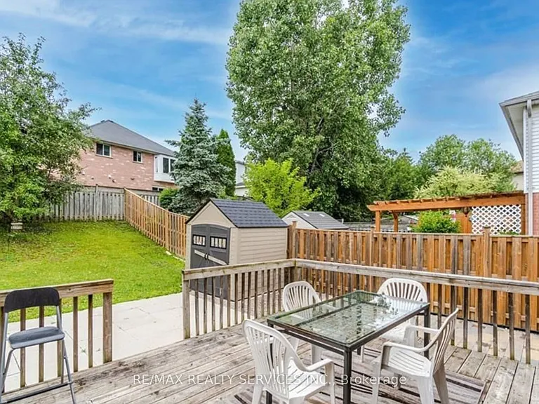 322 Benesfort Cres — Photo 14