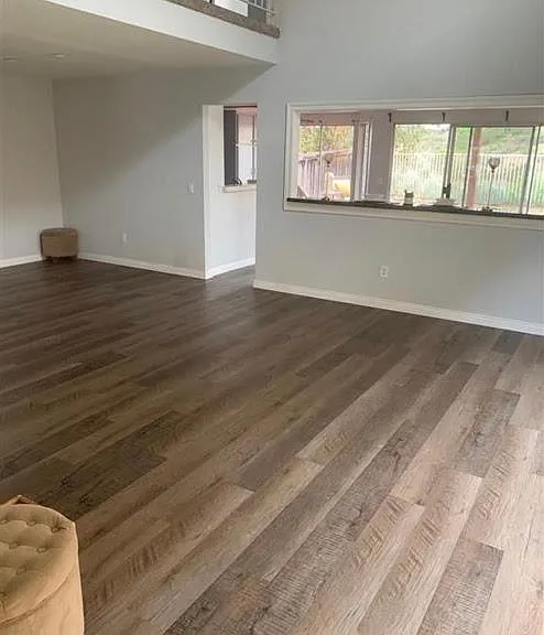 10633 Glendover Ln — Photo 3