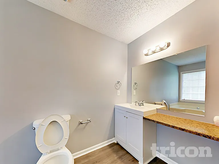 91 Stratford Dr — Photo 12