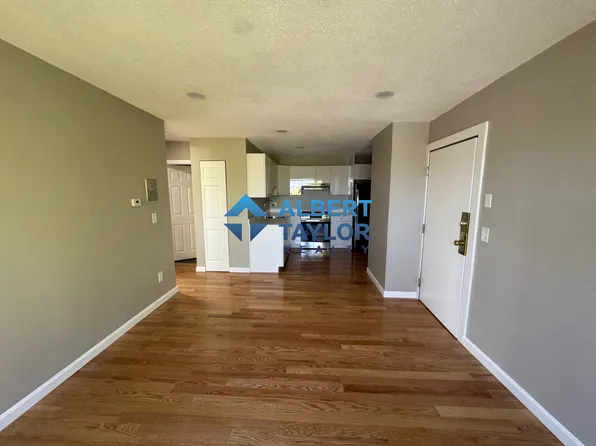 226 Parker Hill Ave, Boston, MA