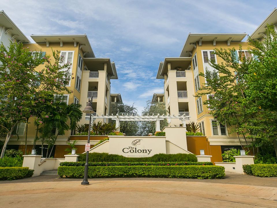 great landscaping, walking paths, and common areas