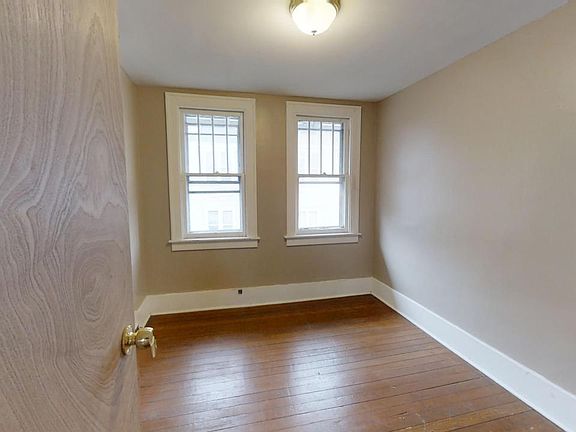 4th image of 501 Douglas Ave