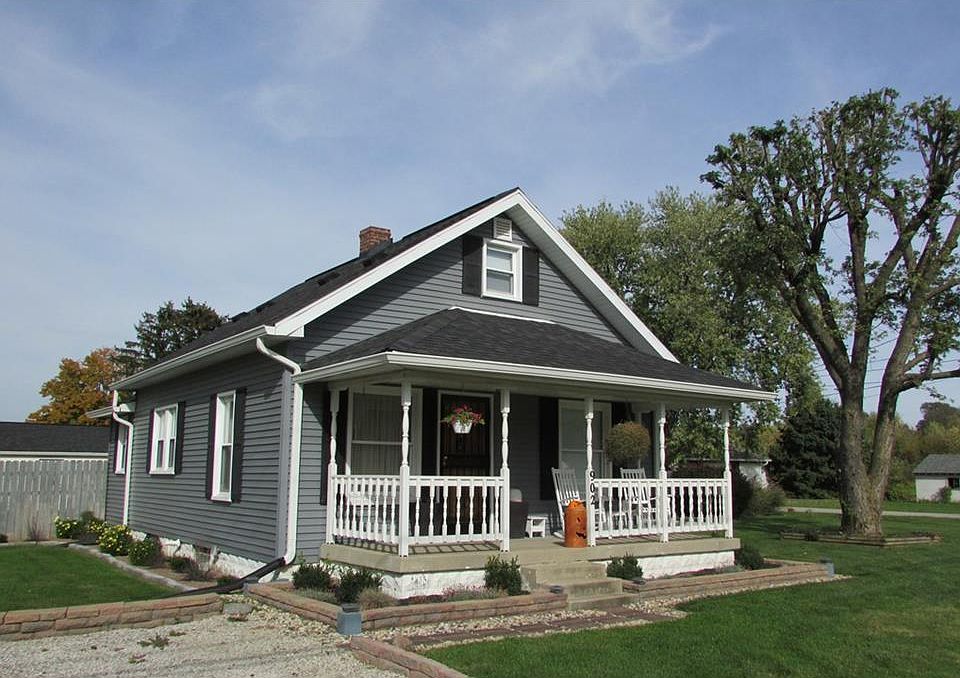 1st image of 902 W Hanna Ave
