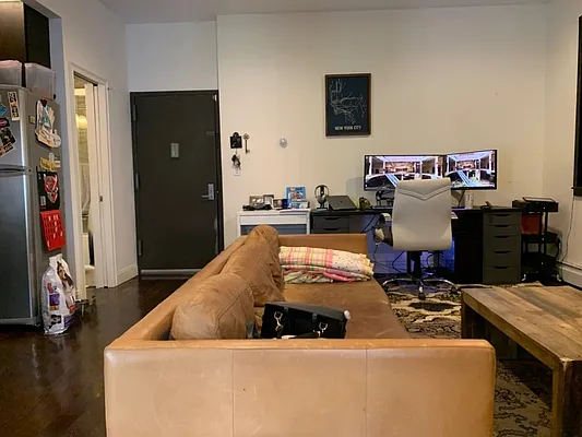 Rented by ABCO Commercial Properties, LLC | media 12