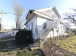 1517 Waverly St #A, Saint Charles, MO 63301