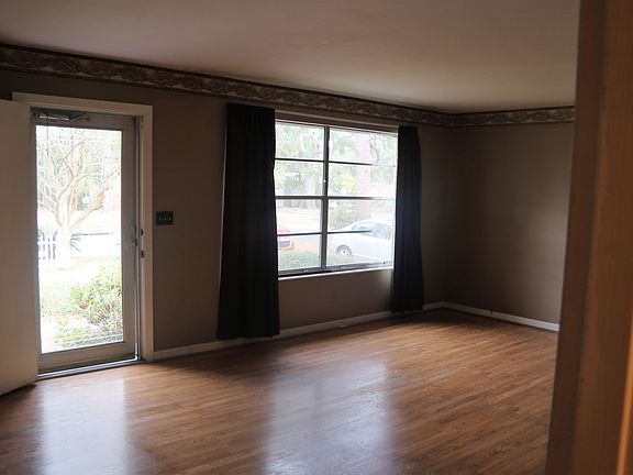 2nd image of 1117 Dunmire St
