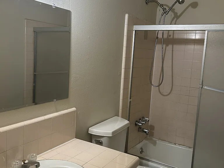 1304 Ensenada Dr #1 — Photo 10