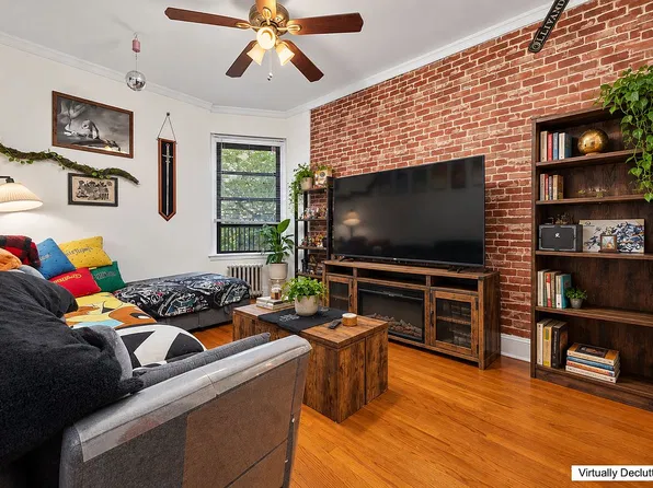 21-48 35th St #2F, Astoria, NY 11105