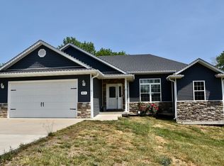 815 W Colchester Rd, Columbia, MO 65202