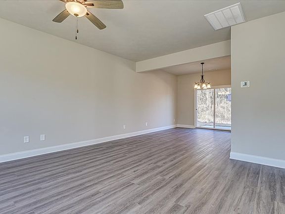 4th image of 109 Cobblestone Ln Lot 4