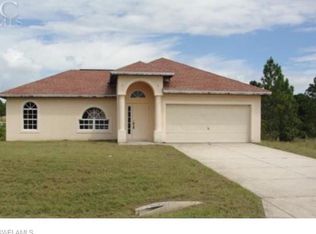 2810 8th St SW, Lehigh Acres, FL 33976