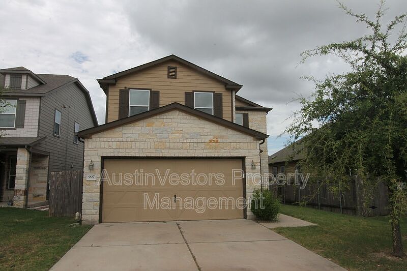 1st image of 907 Solitude Dr