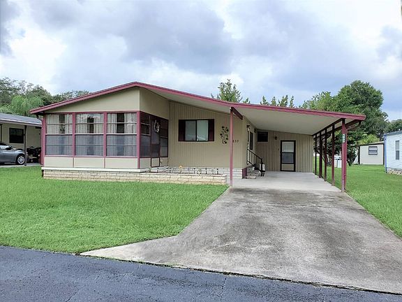 3rd image of 4833 Swan Dr