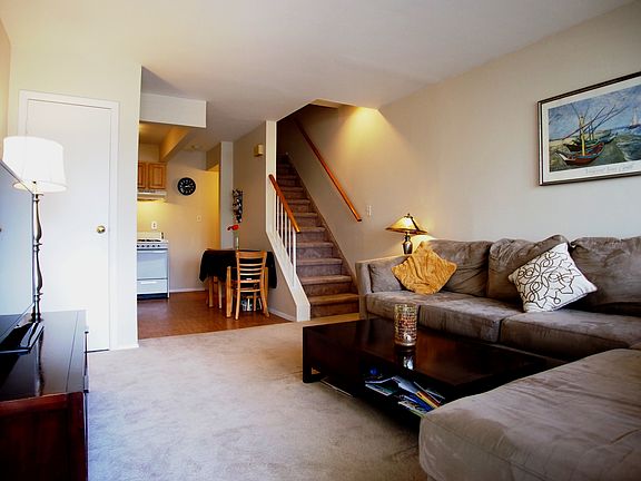 2nd image of 360 Barlow Ave APT 25A