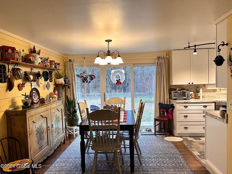 5th image of 212 Lake Hill Road