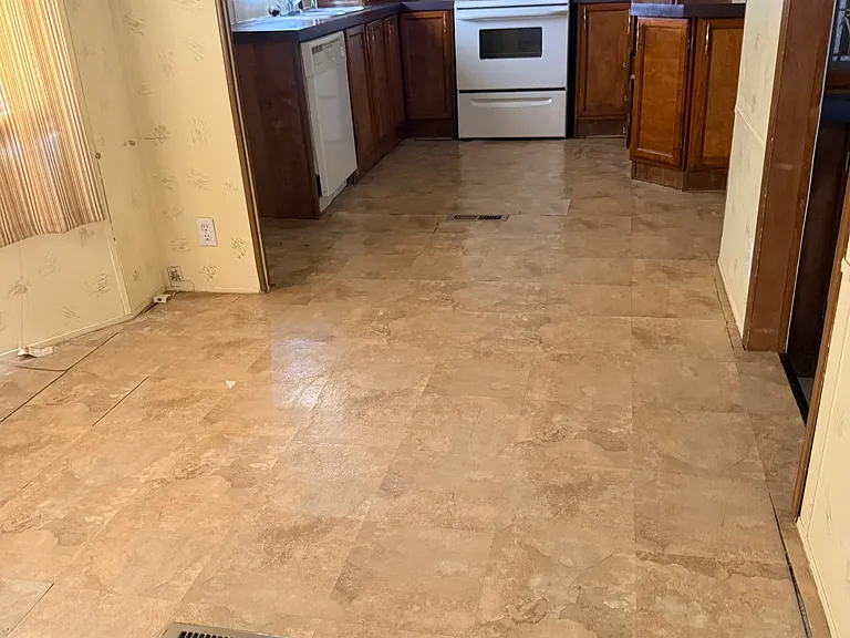 431 Rocky Ridge Ln — Photo 2