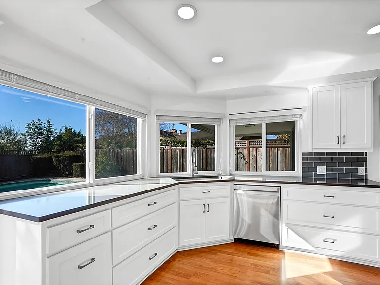 720 Toulouse Ct — Photo 9