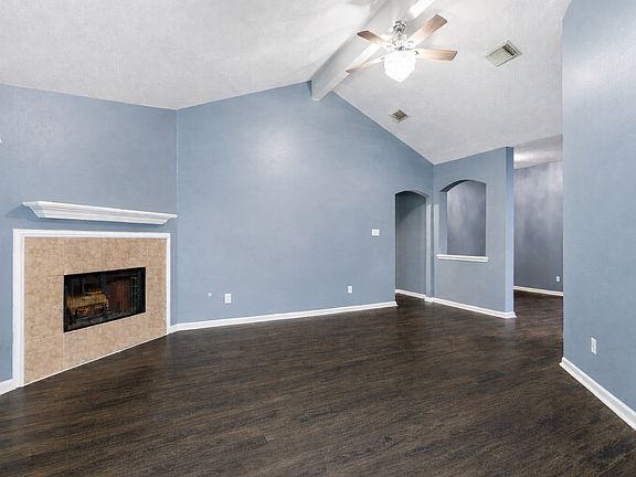 5th image of 3906 Cyril Dr