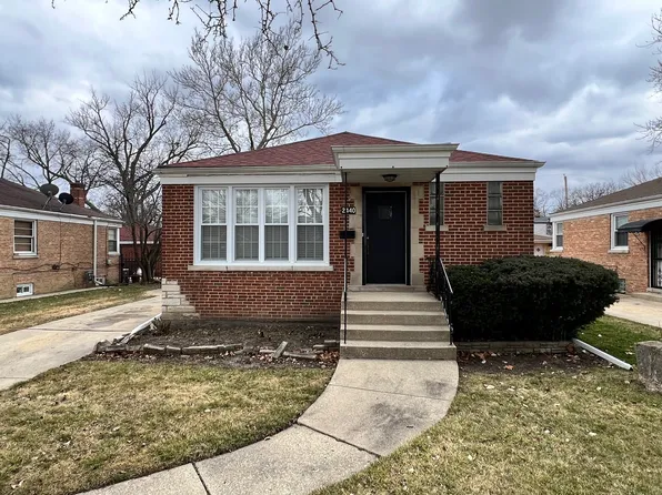 2440 S 10th Ave, Broadview, IL 60155