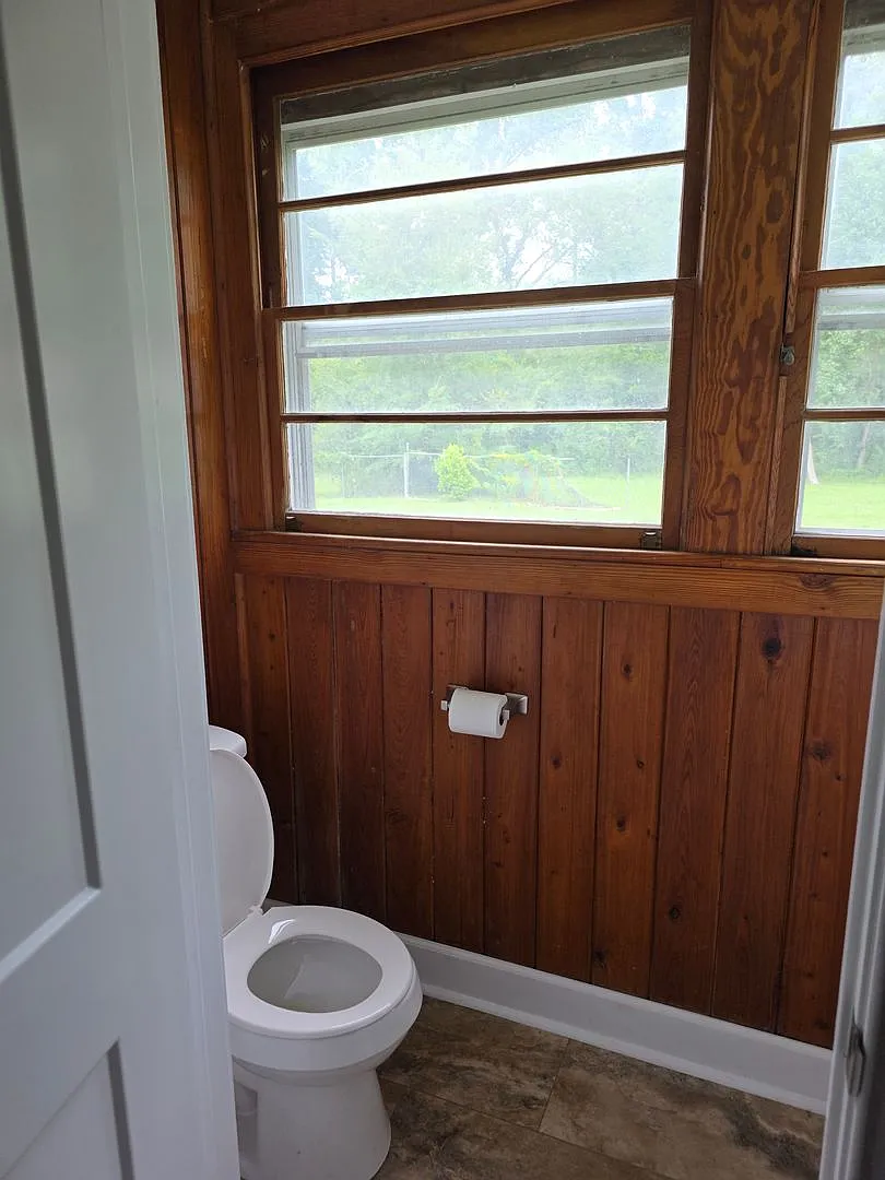 Rowesville — Photo 4