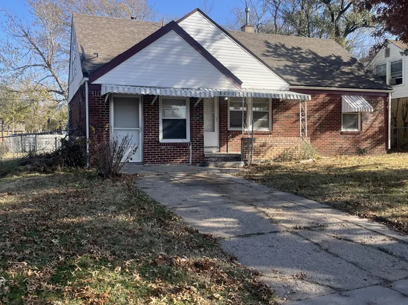 1658 N Bluff St, Wichita, KS 67208