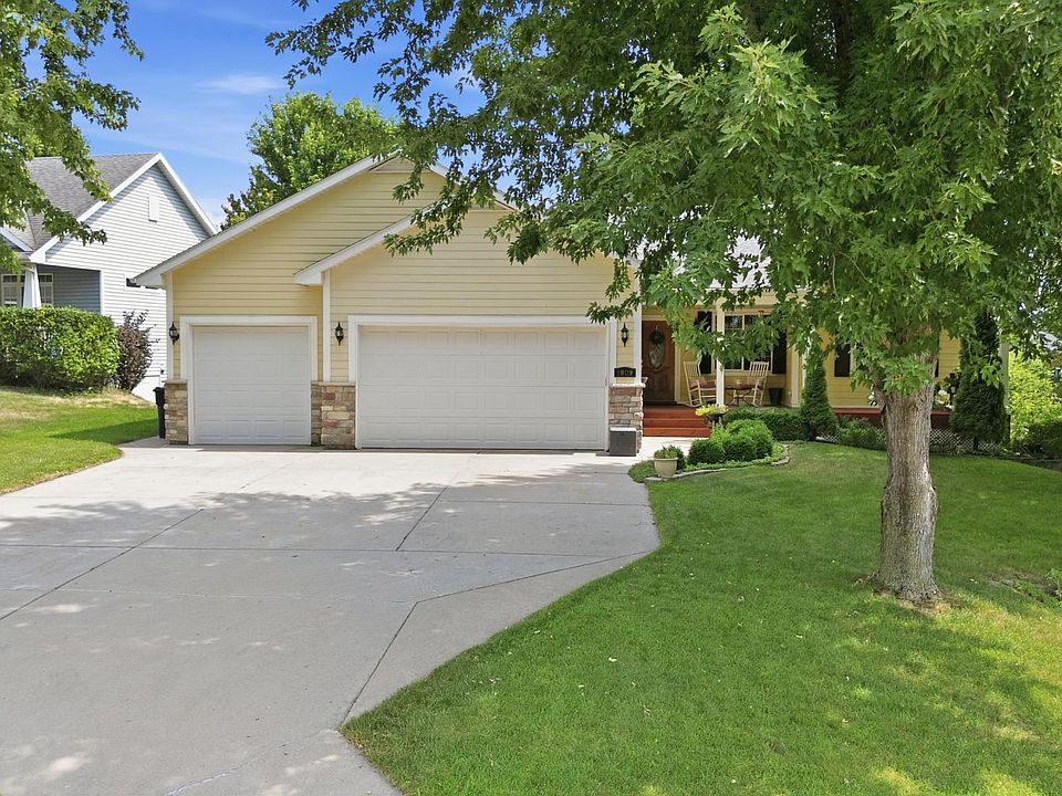 1st image of 1809 Michigan Dr