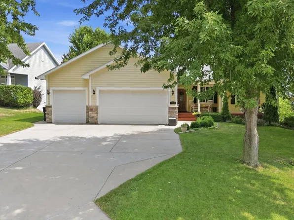 1809 Michigan Dr, Northfield, MN 55057
