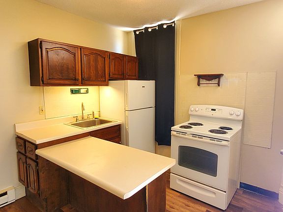 4th image of 1037-1039 Vermont St