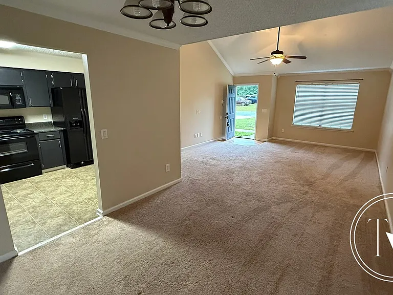 193 Hunters Branch Dr — Photo 4