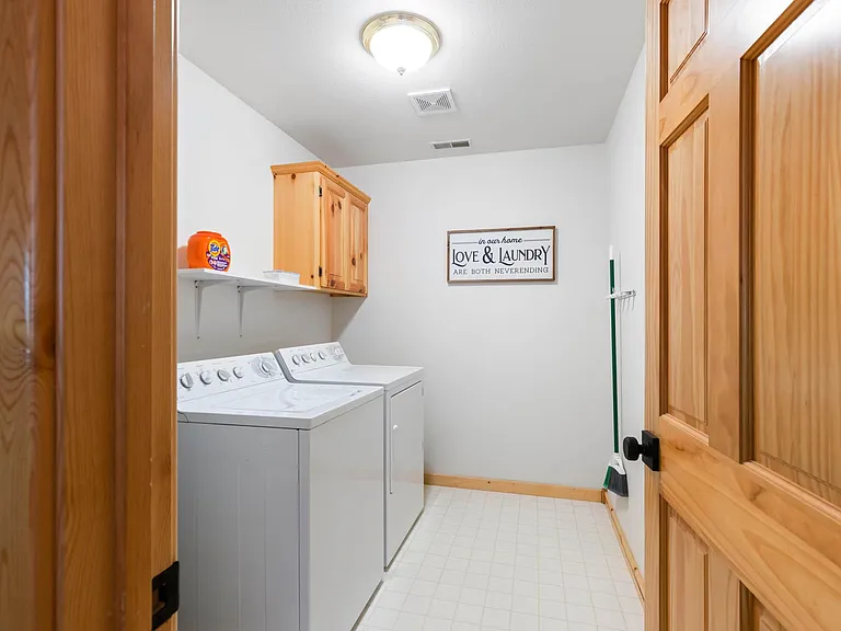 13295 Hansel Ave — Photo 18