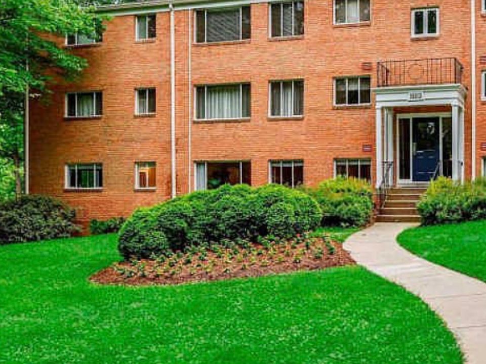 1st image of 10513 Montrose Ave APT 301