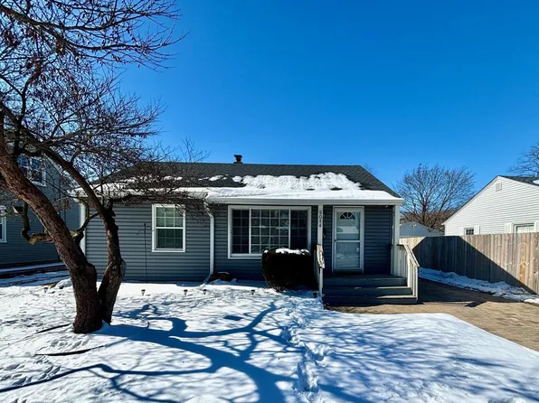 5014 Arlington St, Loves Park, IL 61111