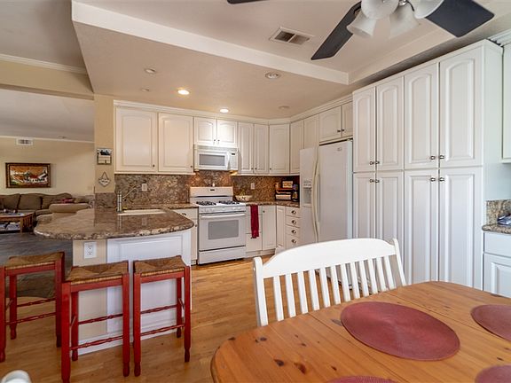 3rd image of 5184 Camino Playa De Oro