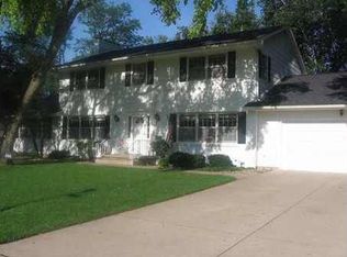206 Crestview Ave, Waterloo, IA 50701
