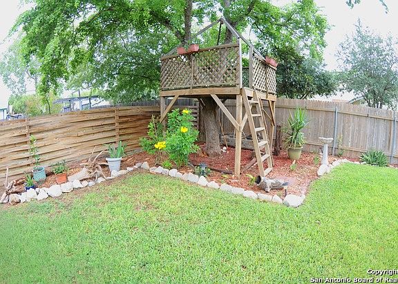 3rd image of 13216 Wood Climb Dr