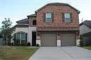 5 bed, 2.5 bath, 2702 sqft, $2,400 — Photo 2