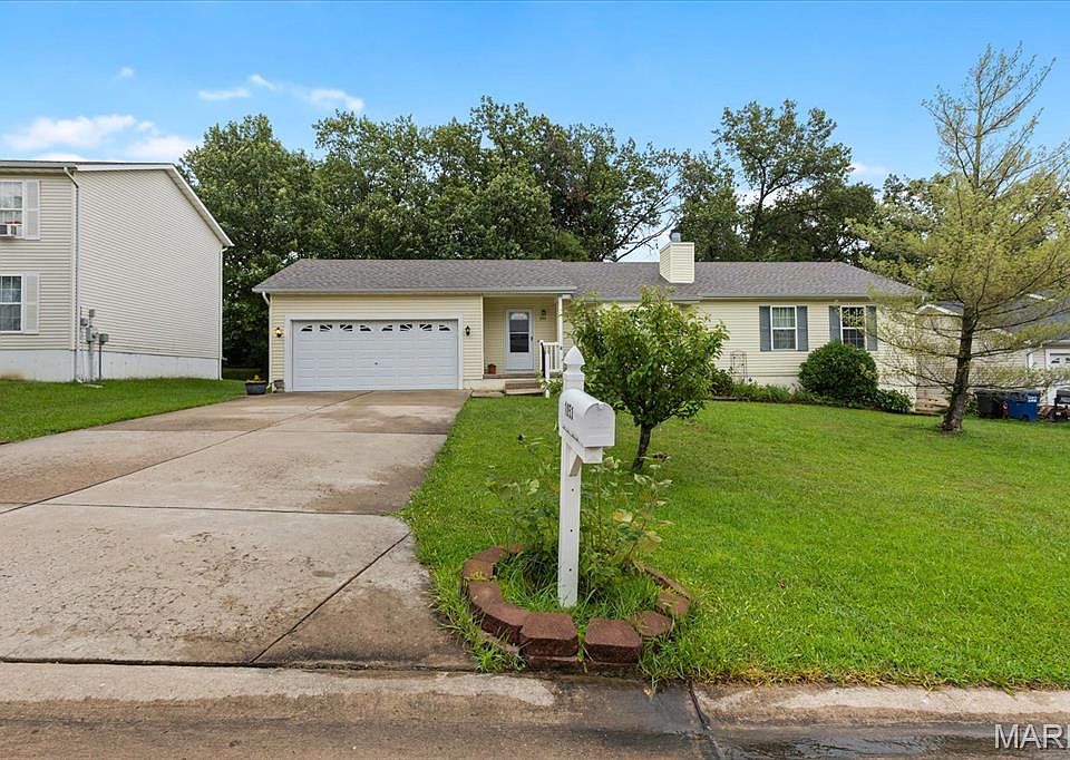 1st image of 1053 Wrigley Cir