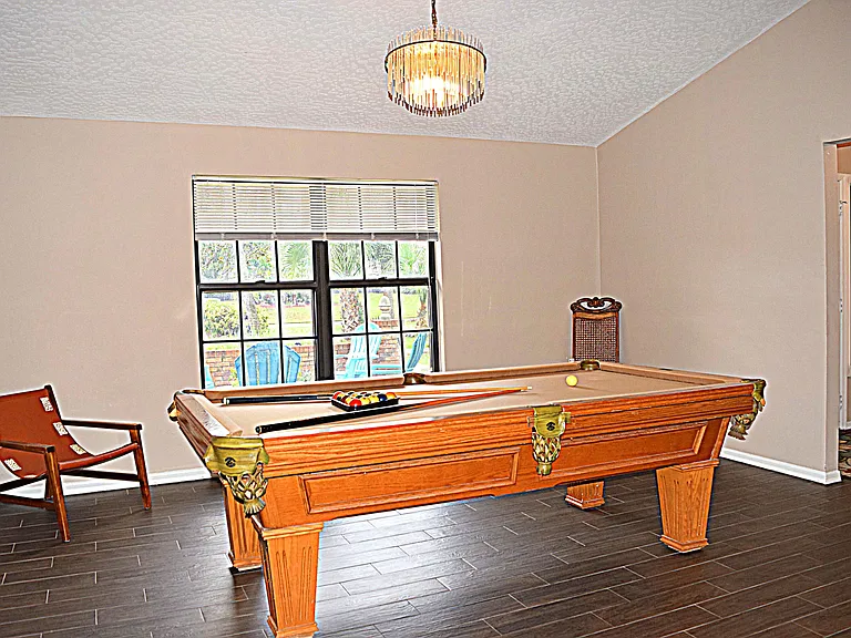 285 Utopia Cir — Photo 8