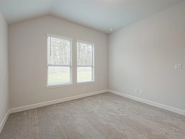 213 McCrea Ct — Photo 39